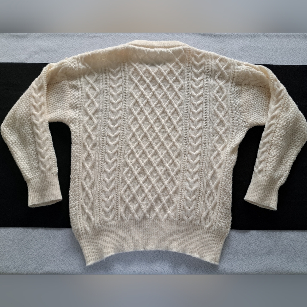 Classic Preppy Knit Sweater in Cream - Picture 5 of 11